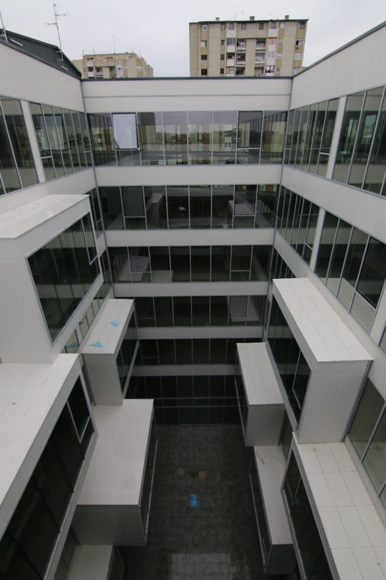 诺维萨德科技园区二期,1丨诺维萨德技术大学建筑与城市化系-42