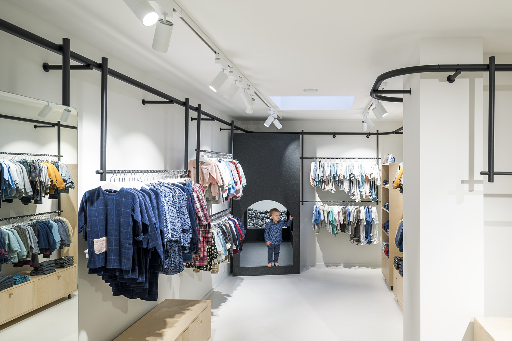 FILOU & FRIENDS 童装店, 阿根廷 / FIVE AM-30