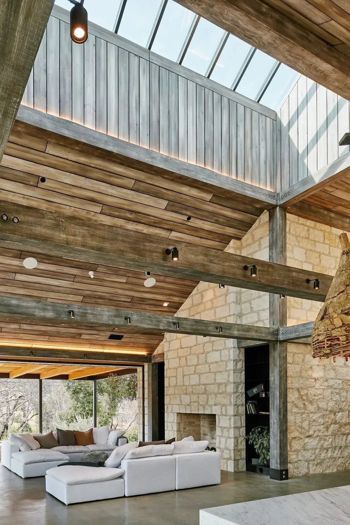 加州自然风格别墅 | 现代设计与乡村美学的完美融合-2