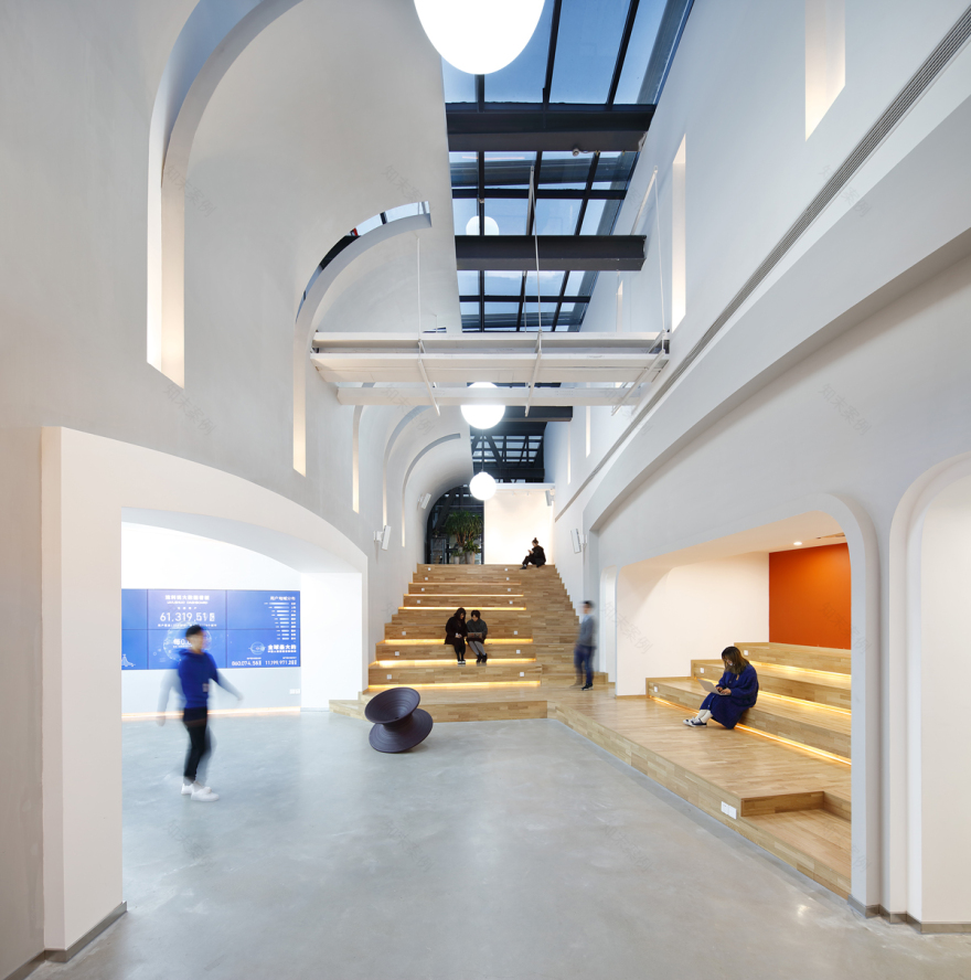 流利说总部,工业风与艺术融合的办公空间-7