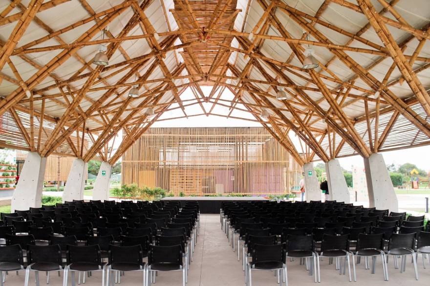 Bamboo Auditorium / Instituto de Vivienda, Urbanismo y Construcción de la USMP-31