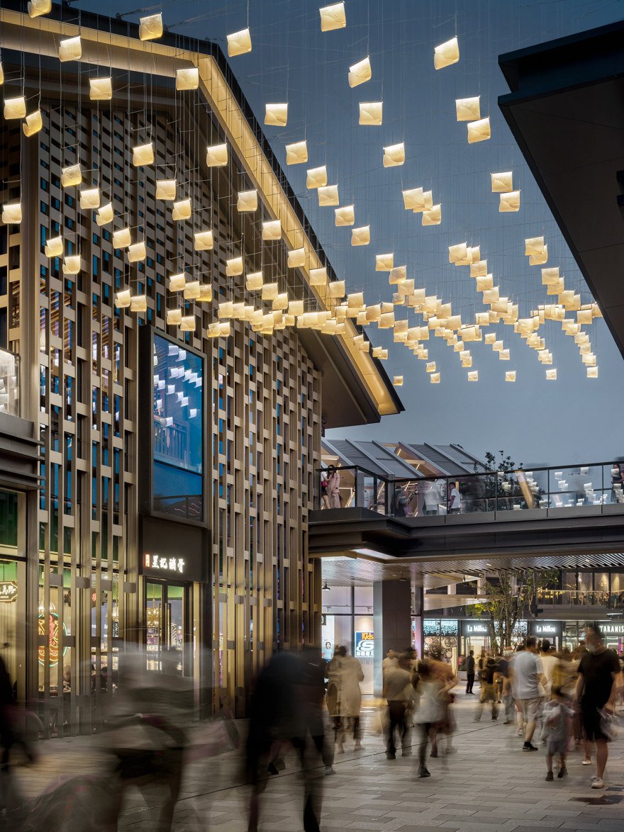 华润嘉兴南湖天地 | 夏谷暑雨团队打造公共商业空间艺术策略-28