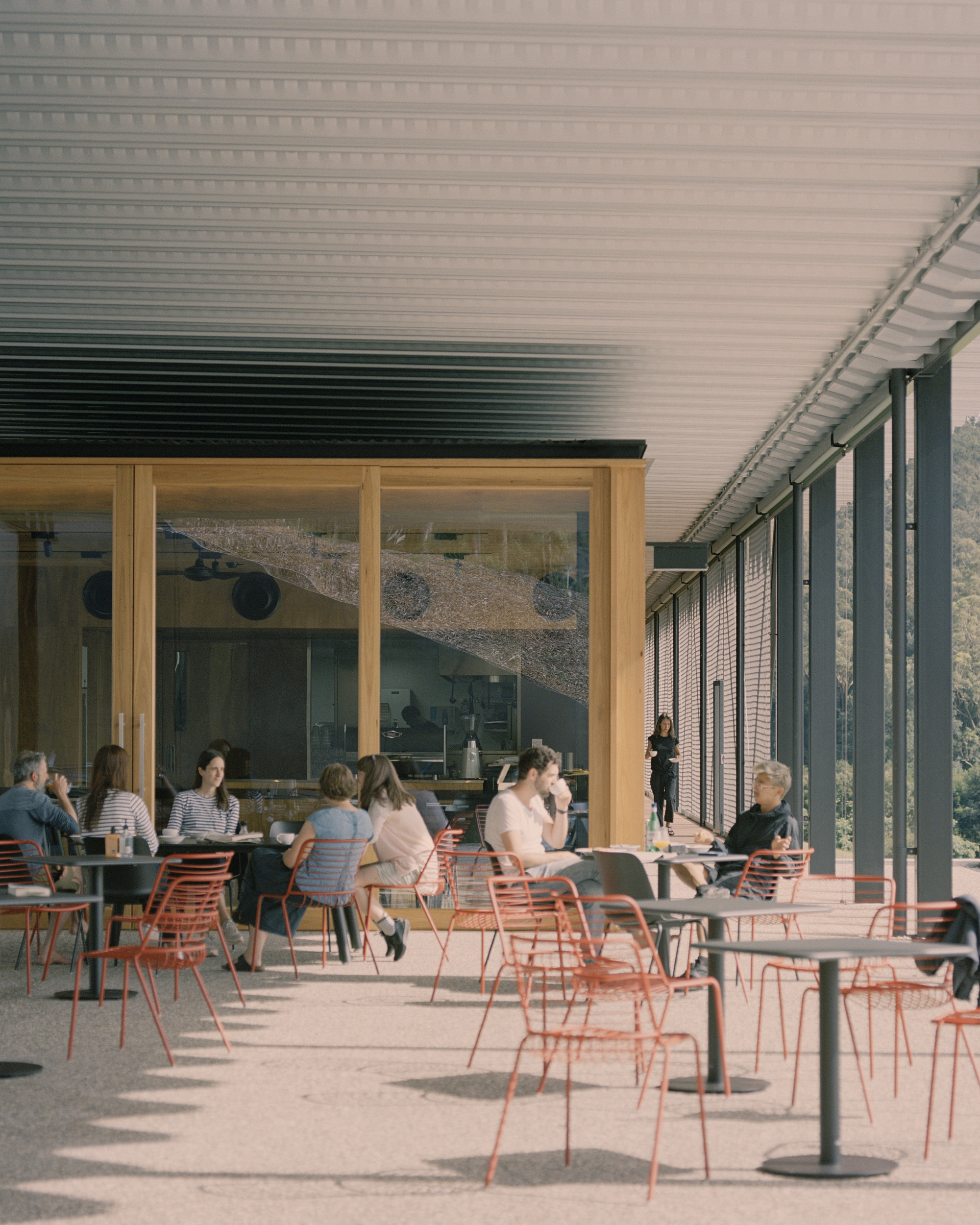 澳洲藝術秘境：Bundanon 藝術博物館與吊橋，建築與地景相互呼應，創造與自然共融的博物館體驗，體現澳洲 Wodi Wodi 與 Yuin 原民文化 | FAM-35