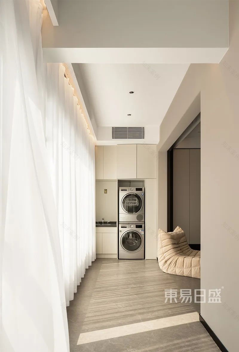 177㎡现代简约四居室|不只是无主灯,还打通阳台入客厅-21