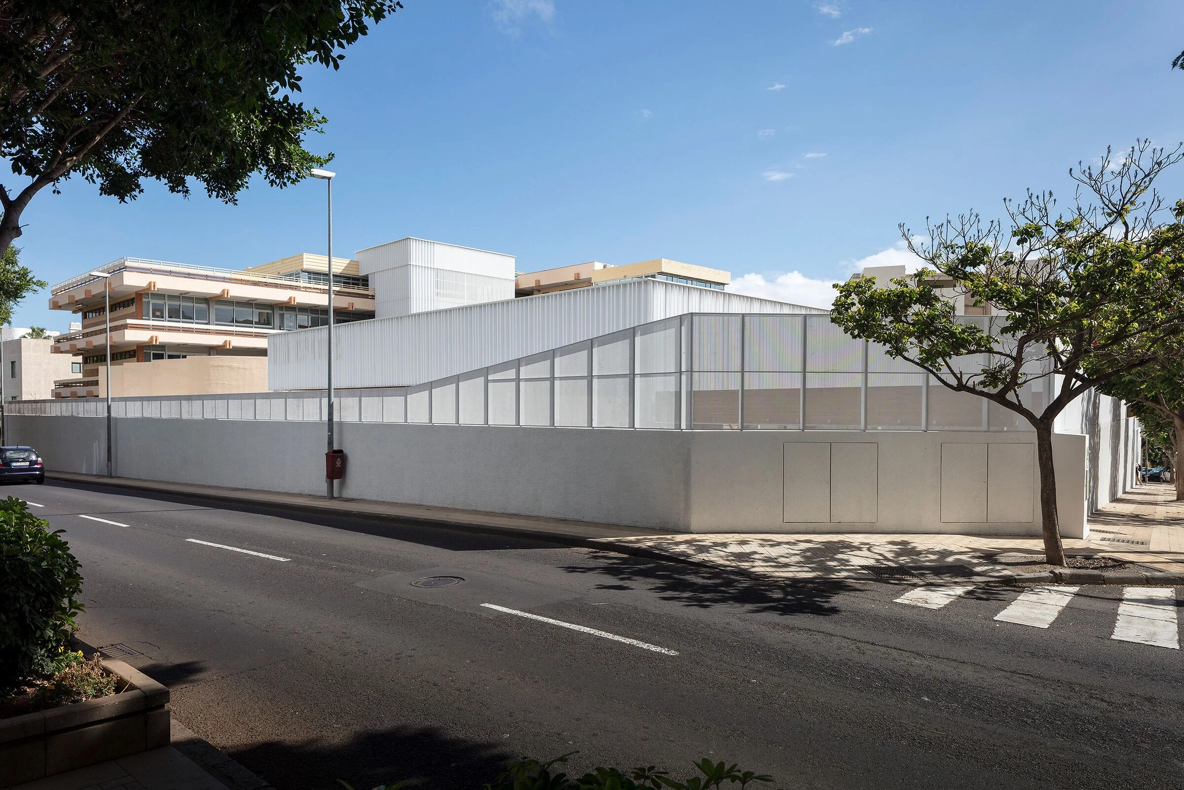 西班牙英语学校的体育运动丨西班牙丨Equipo Olivares Arquitectos-8