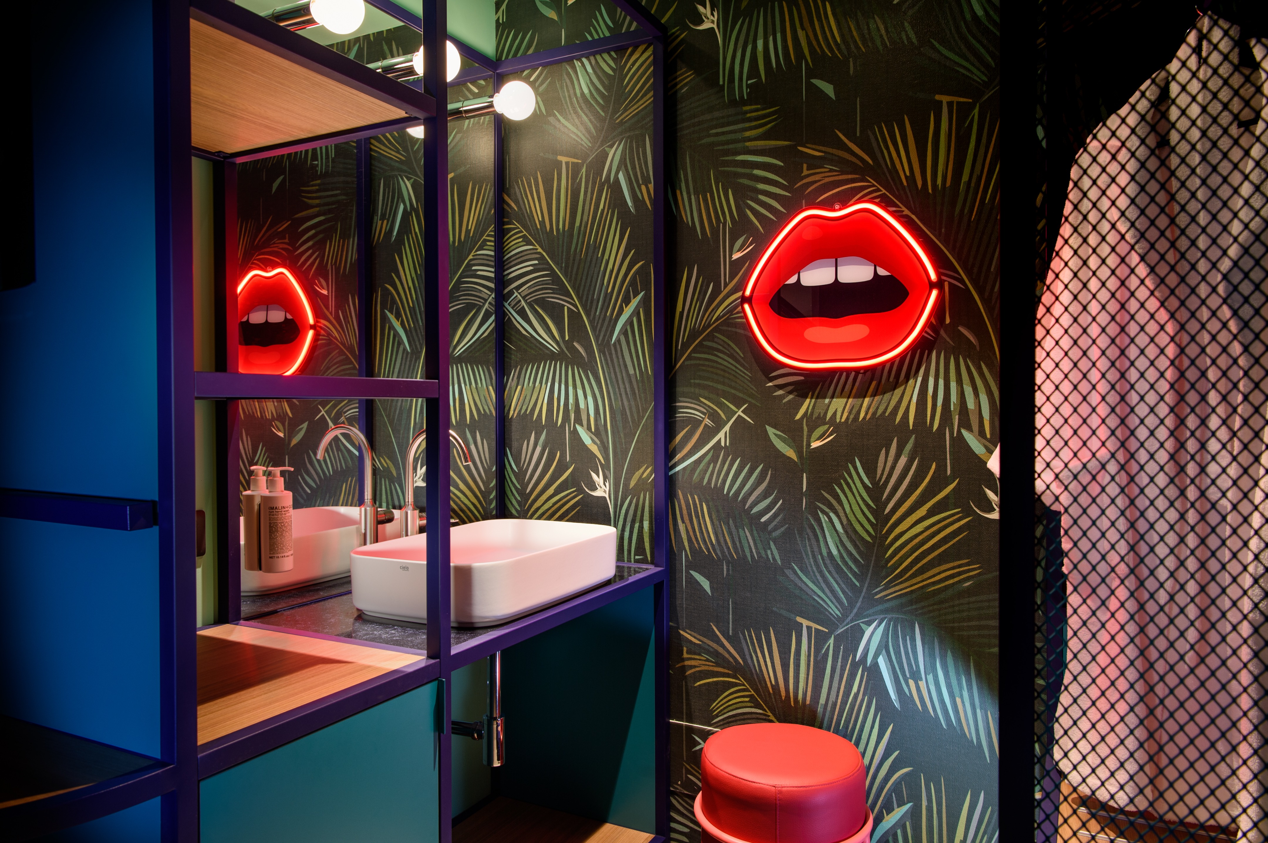 Tropicana Club 酒店套房设计丨意大利-17