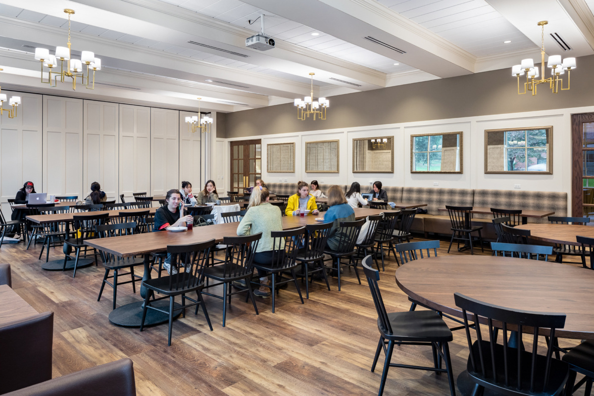 Mount Holyoke College 社区中心 | 历史与现代交融的校园核心-24