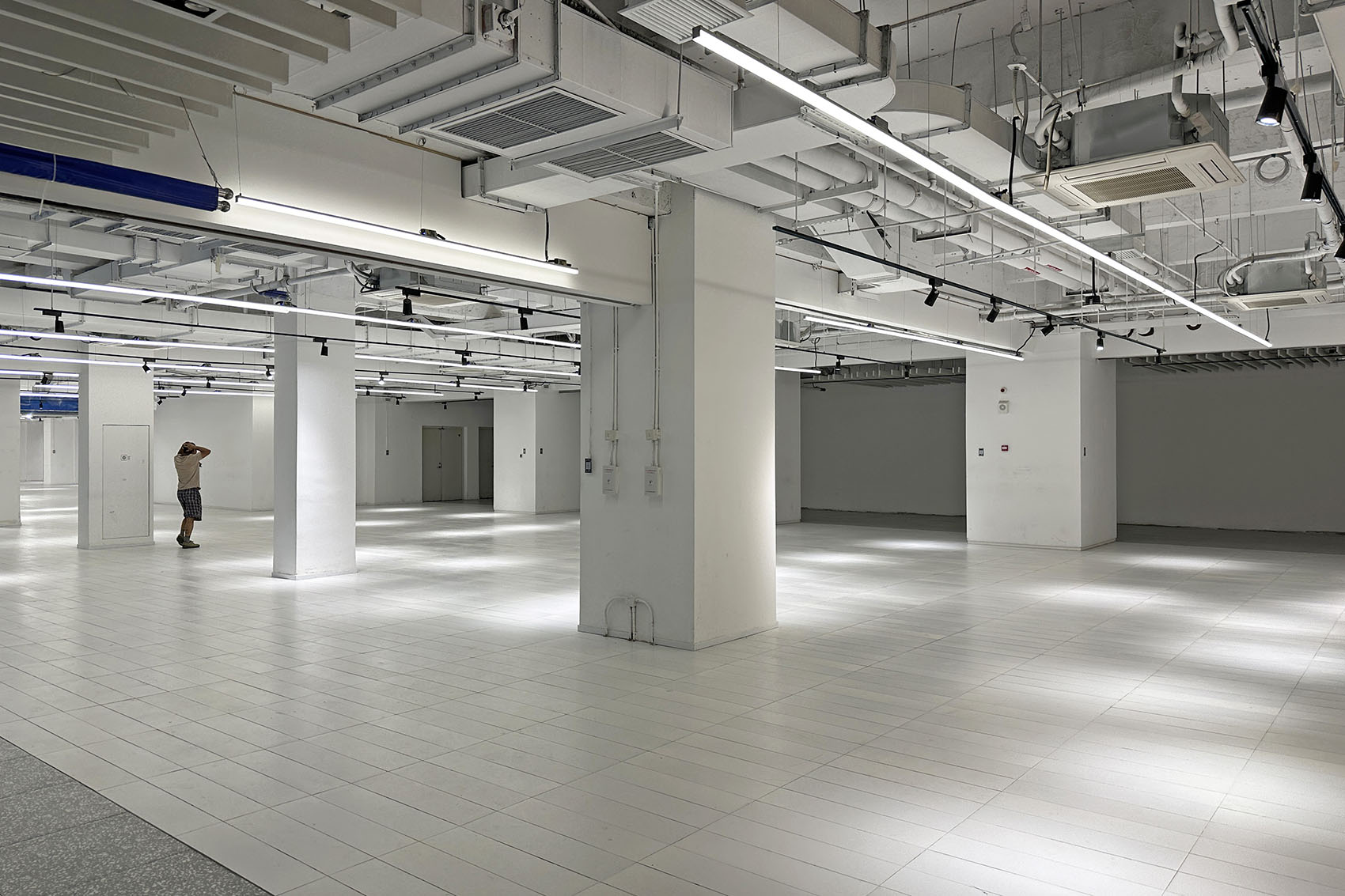 “视而不见的城市”影像展陈设计丨中国上海丨上海得当建筑设计咨询有限公司-10