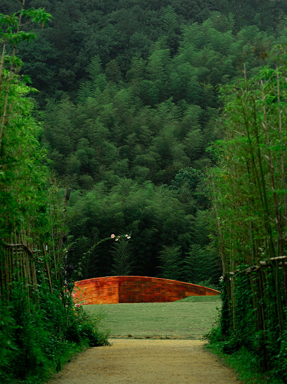 青山之弦 – 「在青山·群响艺术季」主舞台装置丨中国杭州丨姜元及其团队-8