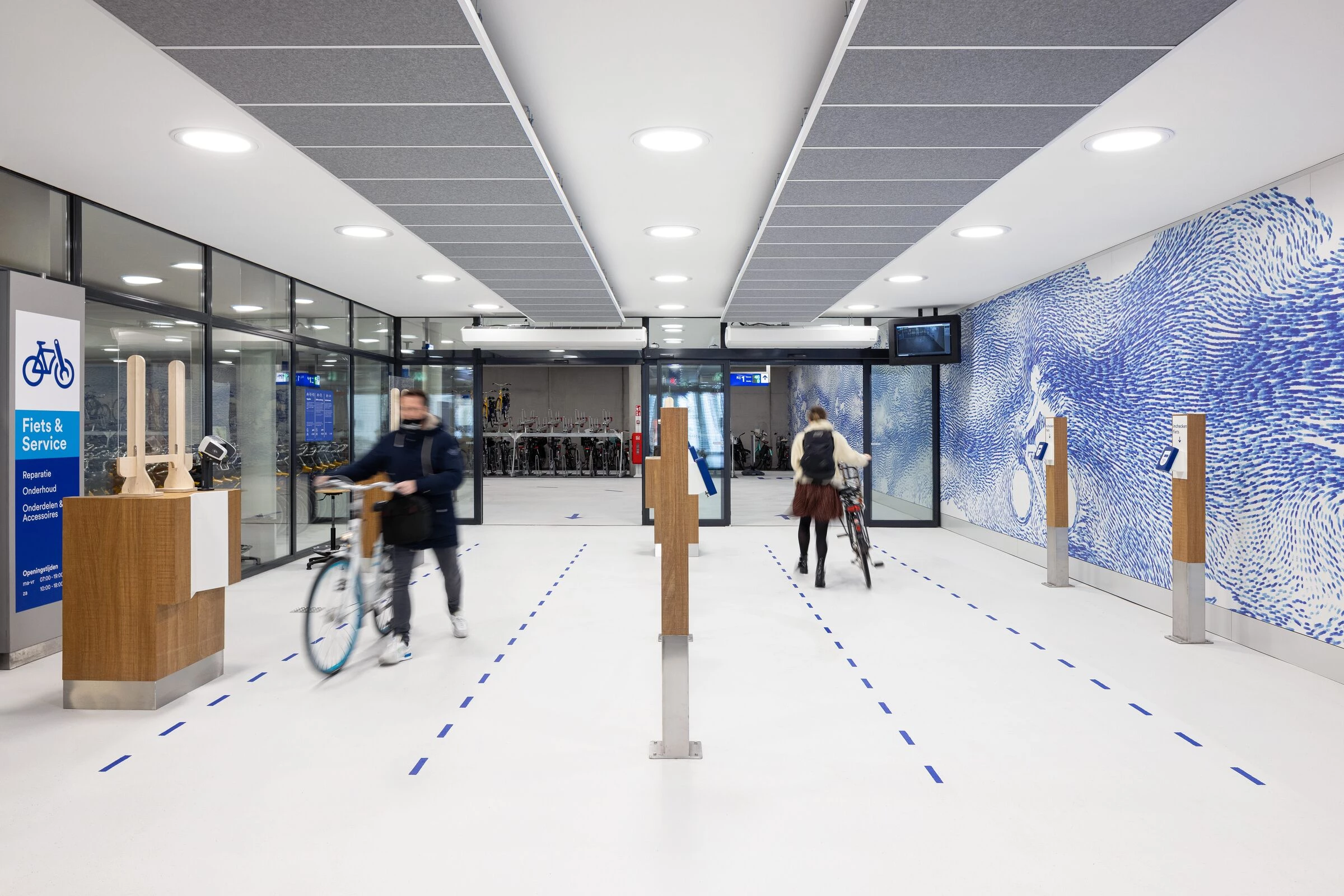 自行车棚和车站广场丨荷兰兹沃勒丨Kraaijvanger-9