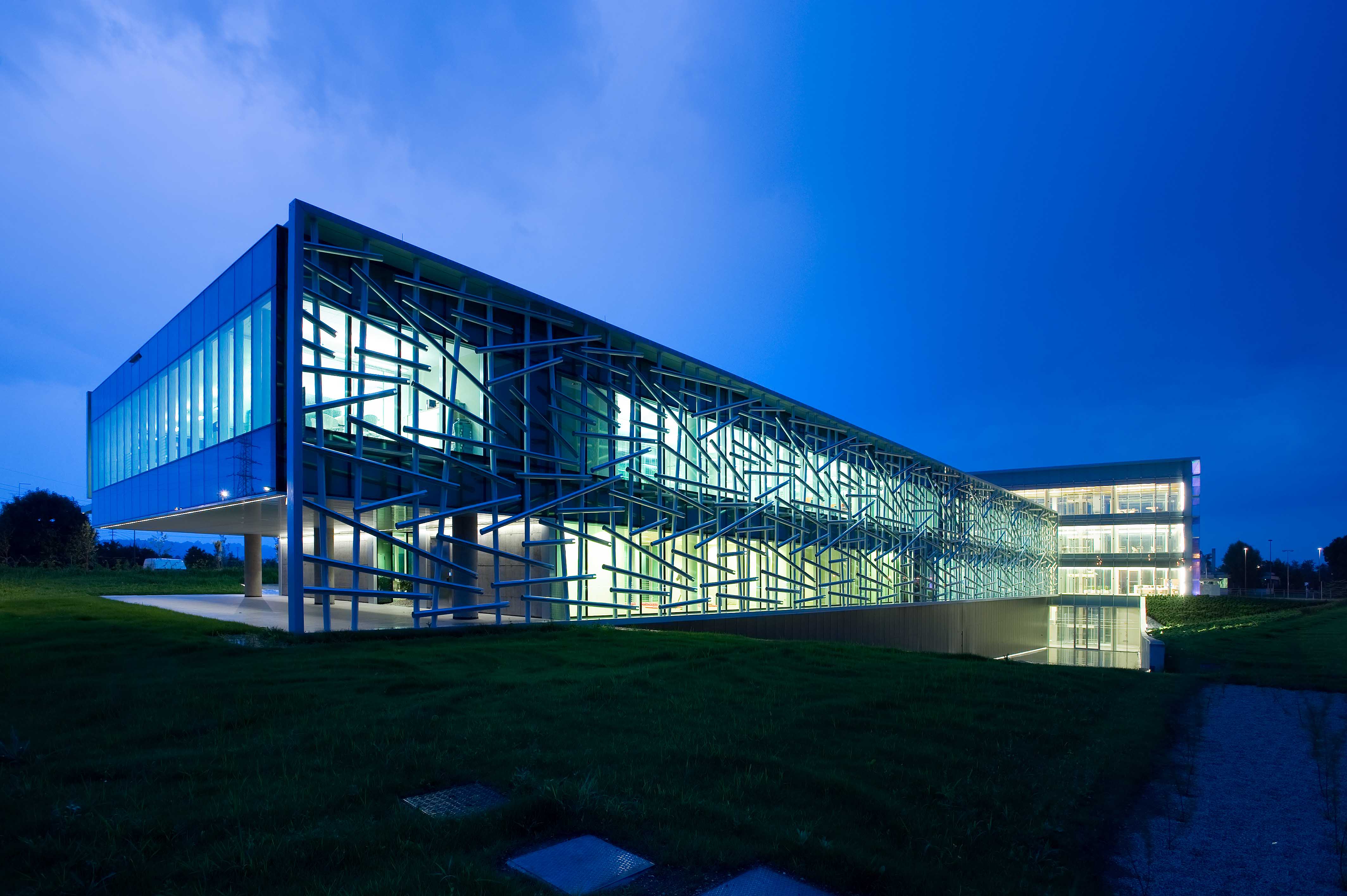 意式家具企业总部，功能与美学的完美融合-21