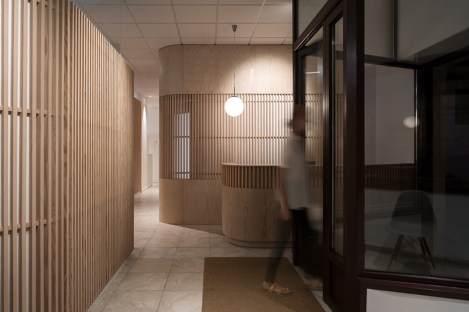 西内利亚物理治疗中心丨西班牙丨Erbalunga estudio-12