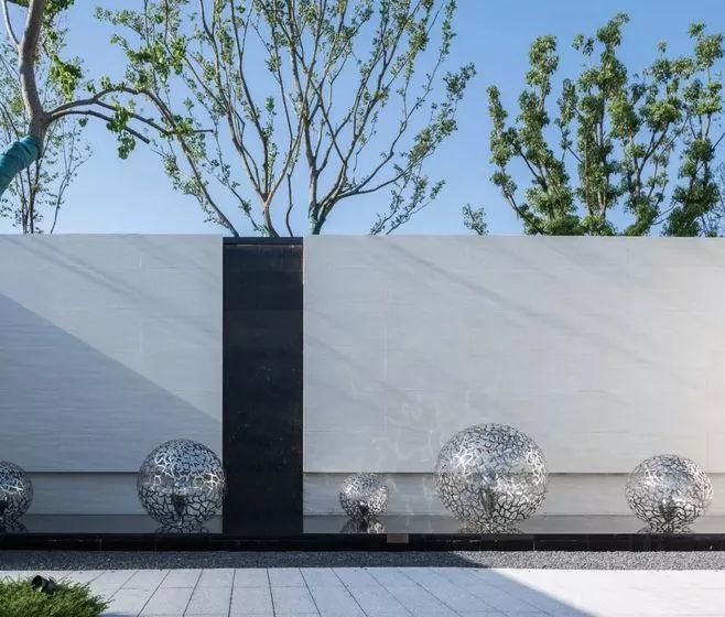 "静"动之间 | 雕塑艺术激活生活空间-30