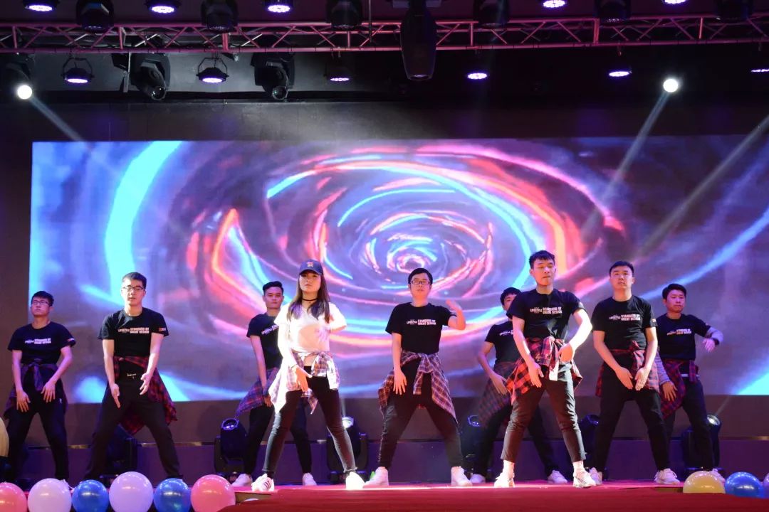 《啥是佩奇》中的设计思考-110