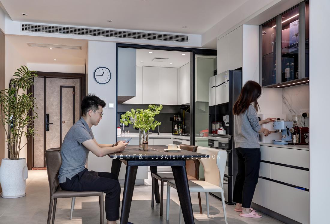 黑白灰极简系住宅-21