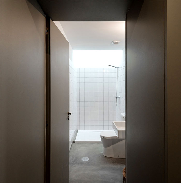 URBAstudios Turn Single Room Urban Dwelling into a House - InteriorZine-13