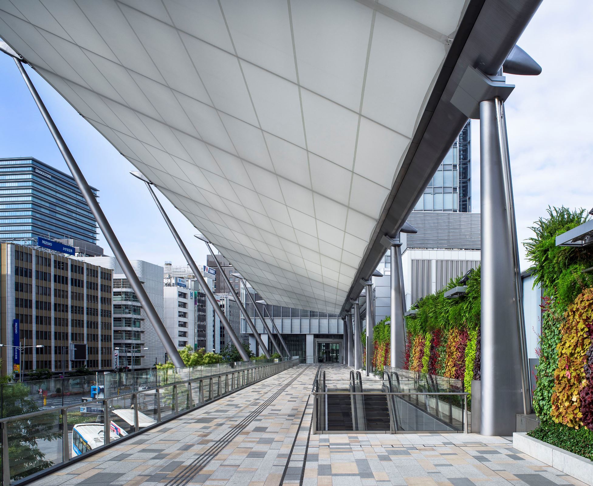 東京駅八重洲口開発 (グランルーフ、グラントウキョウ ノースタワー） | 複合開発・TOD | Projects | NIKKEN SEKKEI LTD-2