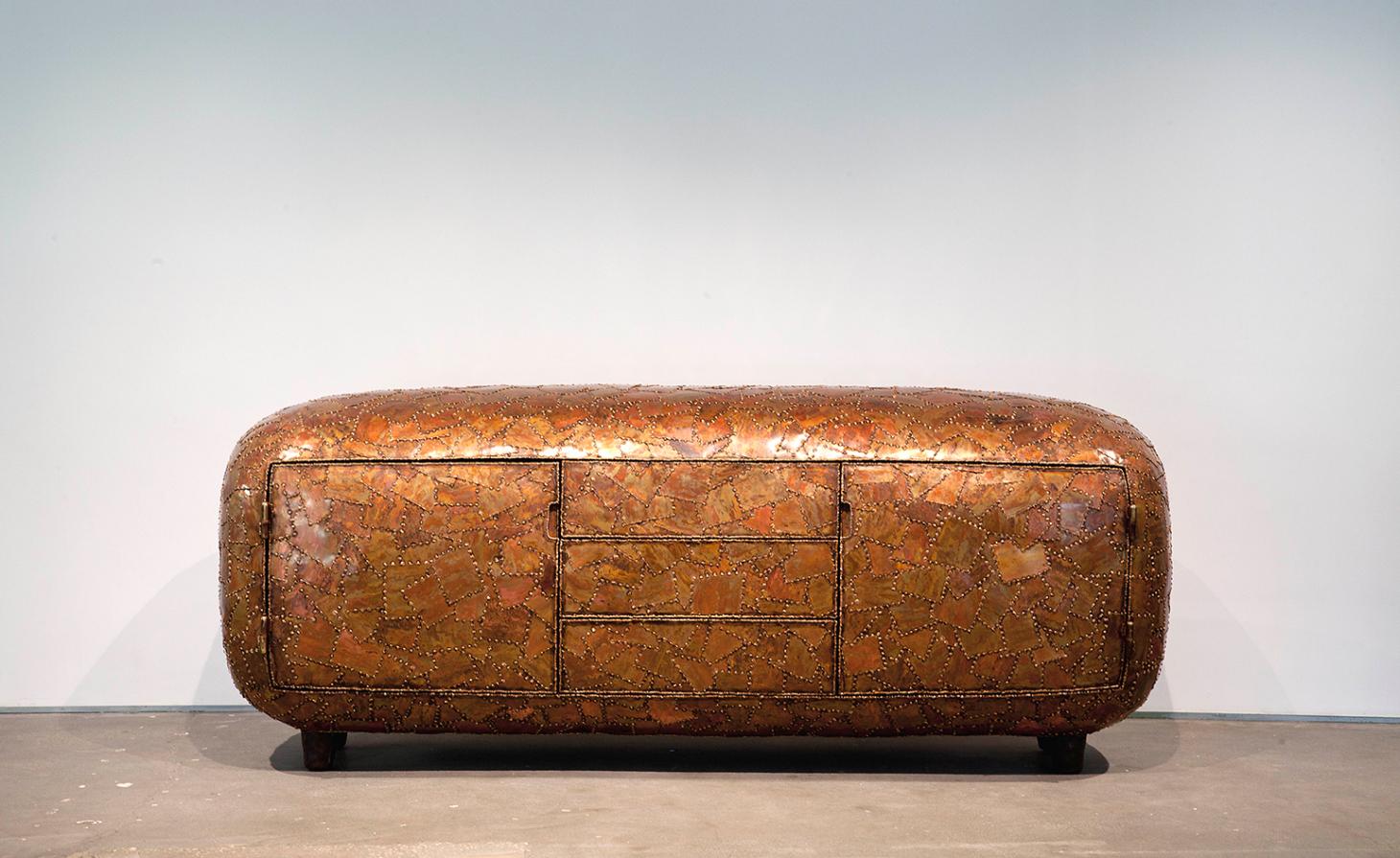 自然之甲 · Maarten Baas 新作展现甲壳灵感家具之美-1