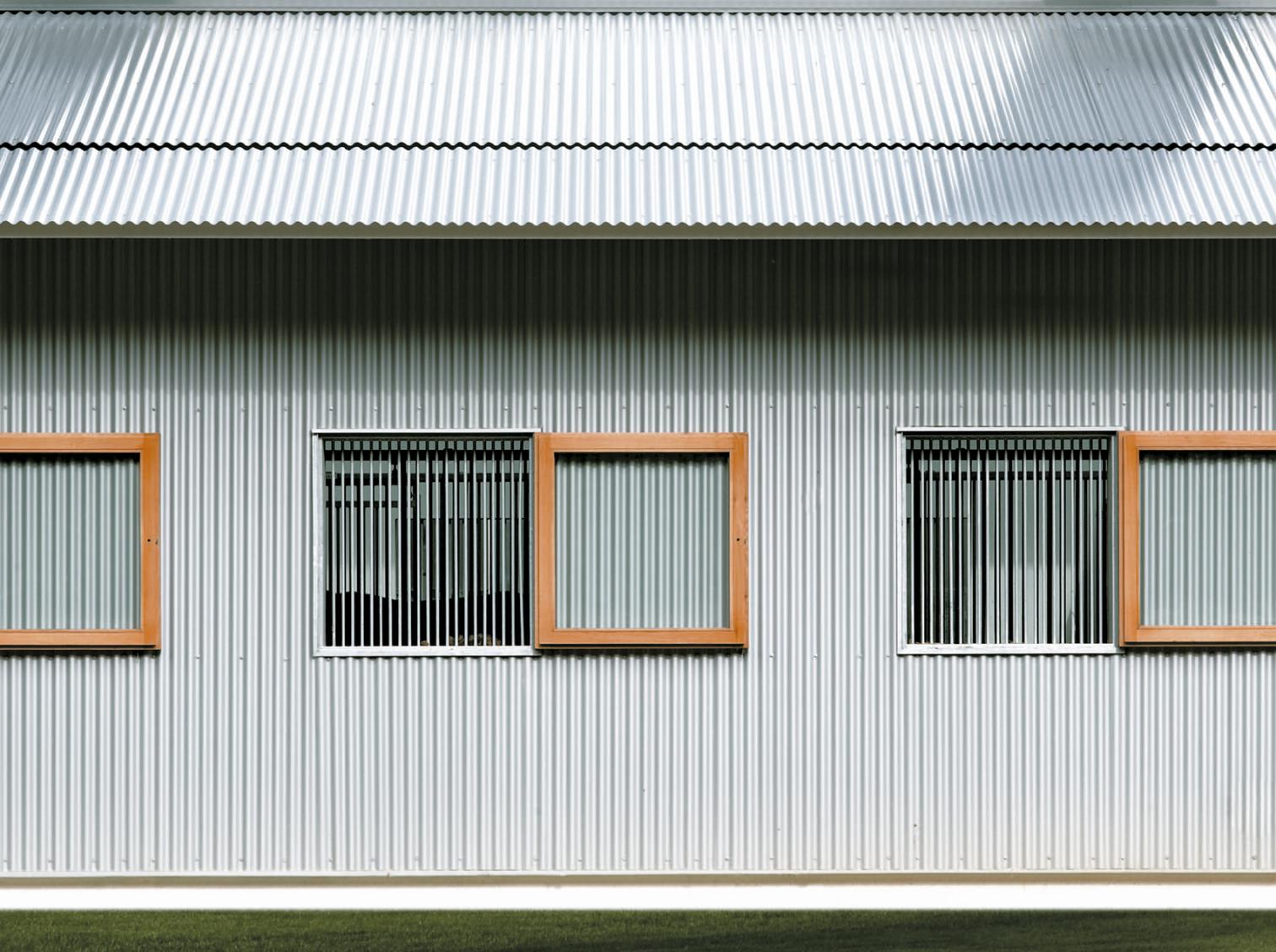 融合环境的西班牙高性能马术中心-23