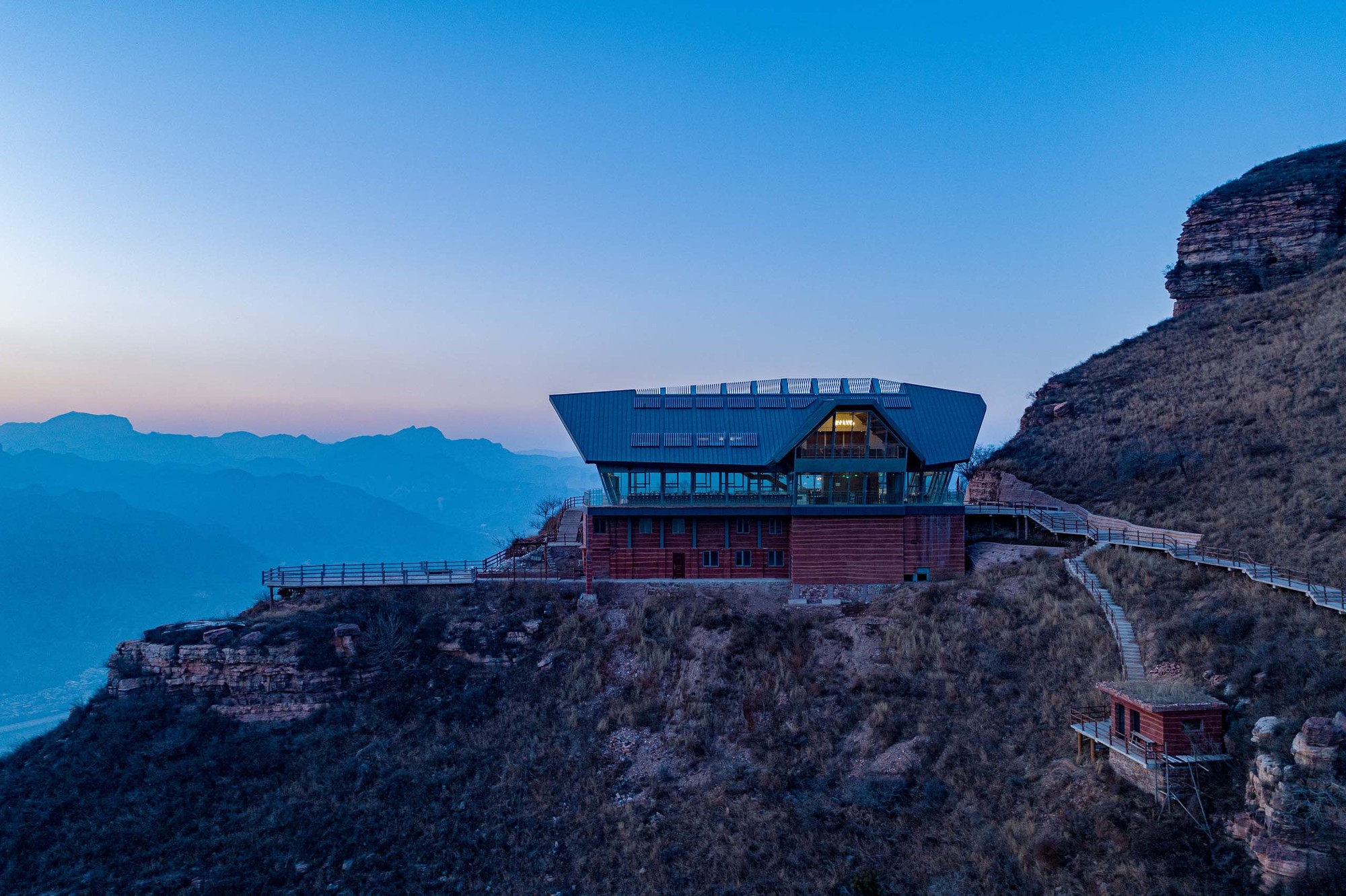 Restaurant on the Cliff / Skyland Architecture-34
