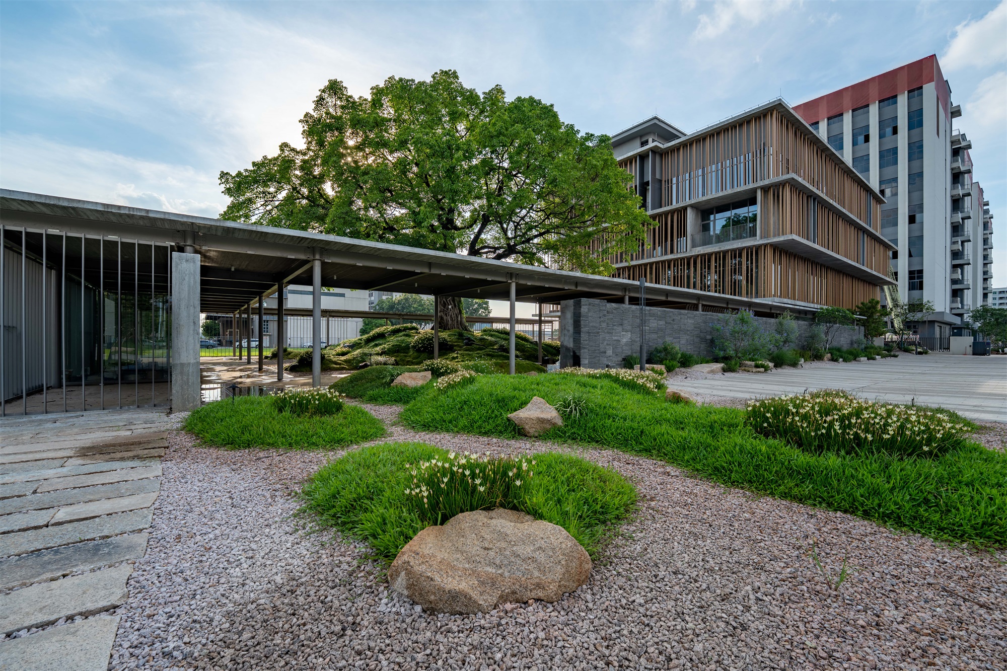 宝华智造产业园丨中国佛山丨成都无囿景观设计有限公司,佛山至岸园林-37