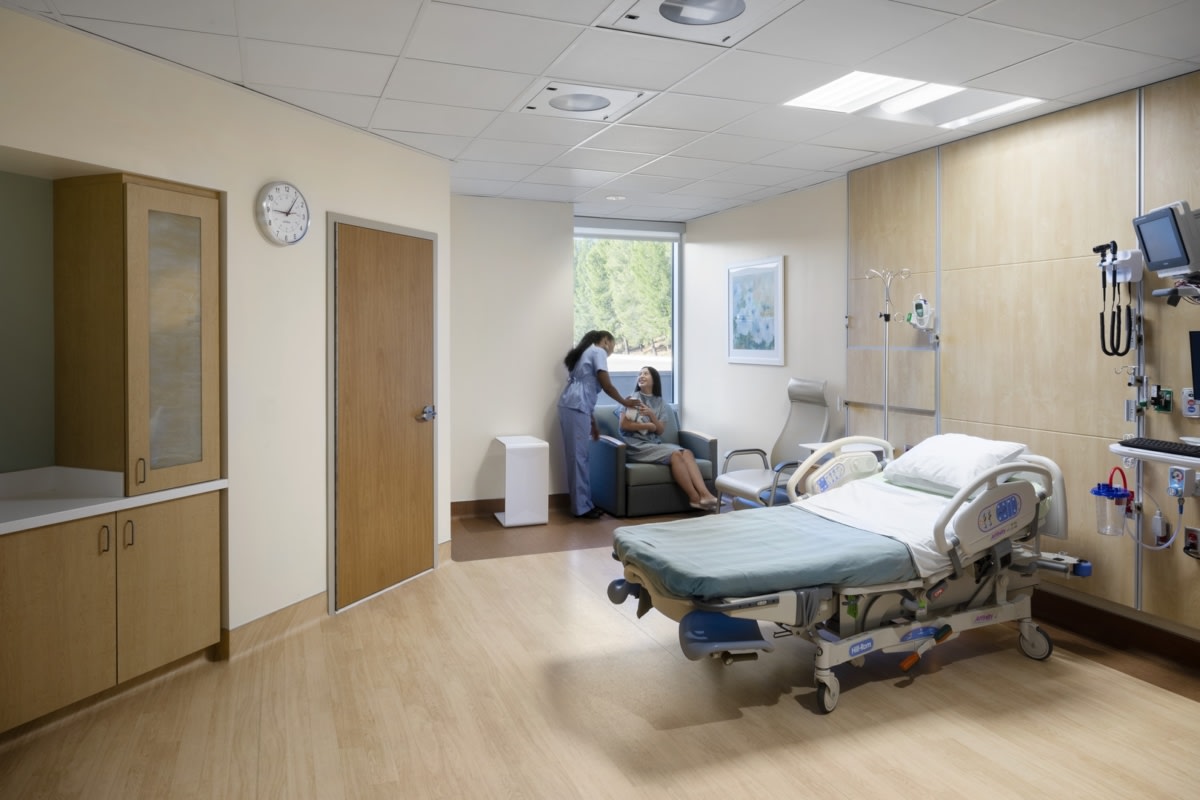 Henry Mayo Newhall Hospital Patient Tower | 自然与人性化的完美融合-13