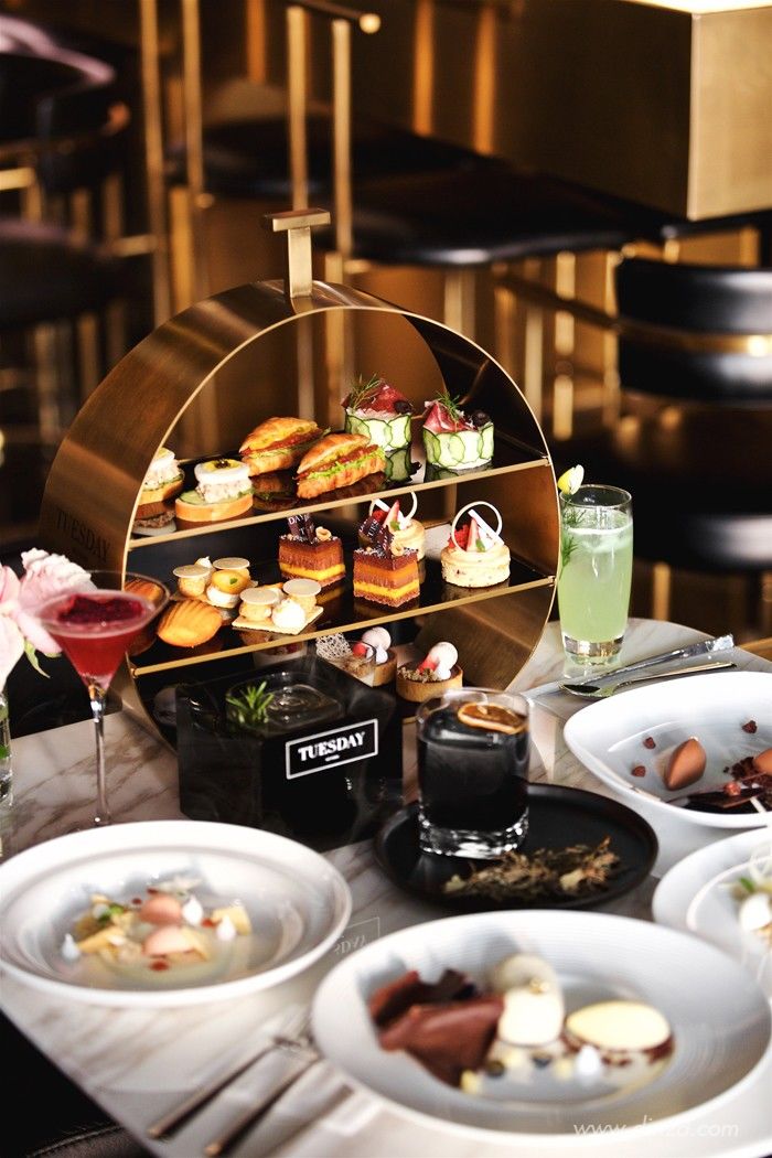 西安 TUESDAY AOYAMA 多领域创新复合店，金色悬浮盒子展现空间层次-18