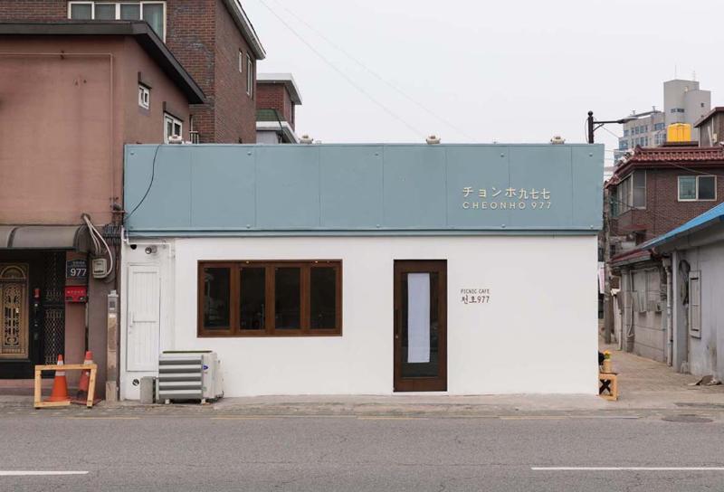 简约白调 10 坪咖啡厅 室内设计报价解析-2