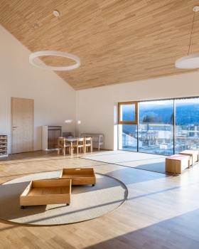 ARCHITEKT SCHLÖMICHER丨Kräuter丨幼儿园Kräuter kindergarten Bad Mitterndorf