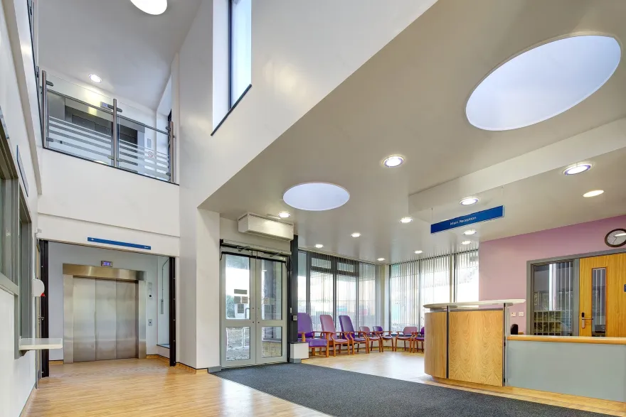 比斯特社区医院丨英国丨IBI Group-14