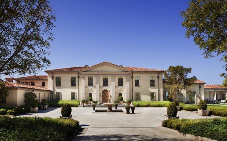 Palladian Villa in Malibu | Ferguson & Shamamian-4