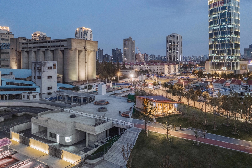 上海东岸望江驿 | 简约实用的沿江公共空间-23