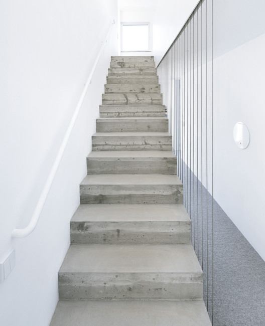 德国 Mering 年轻家庭现代住宅设计-15