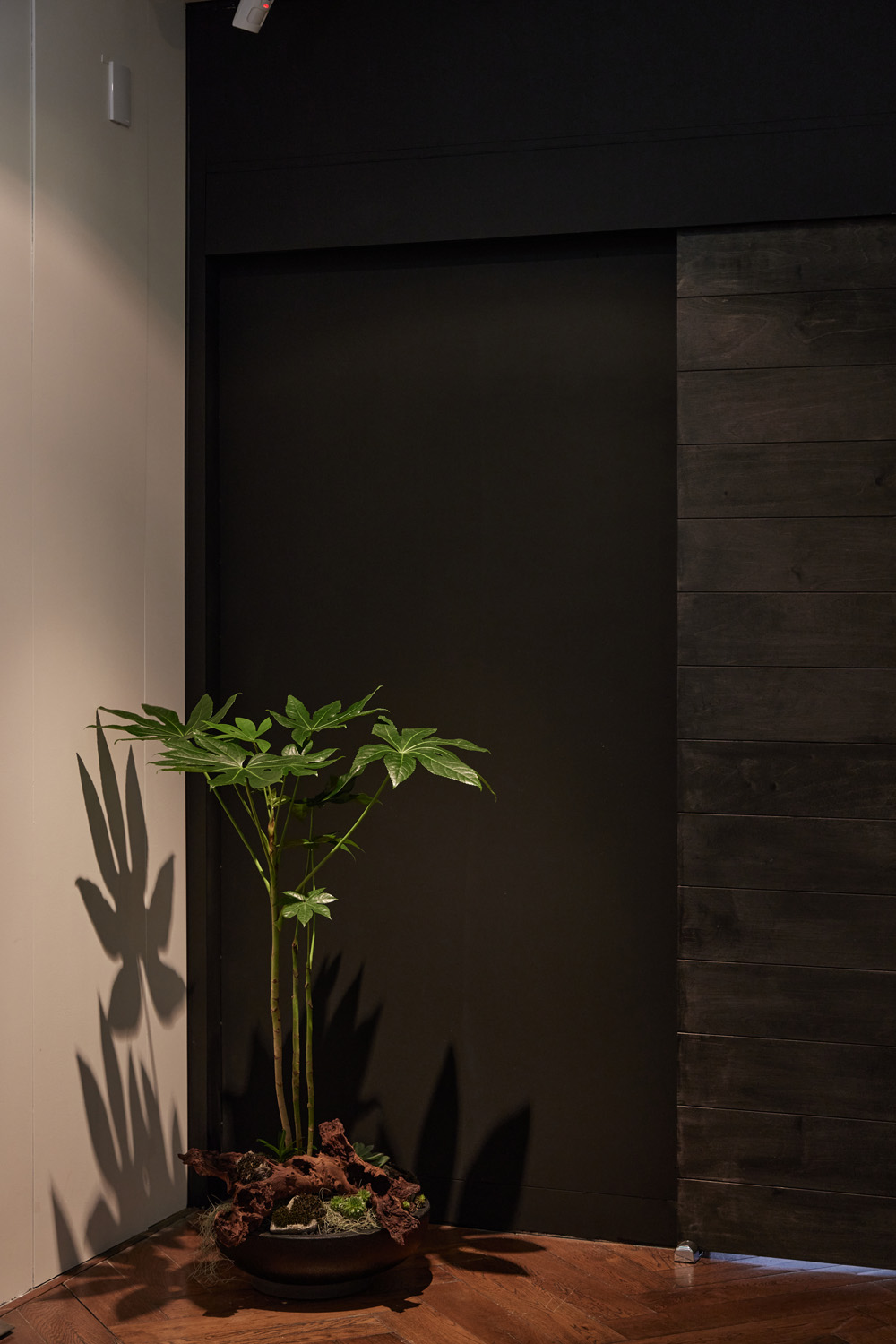 高级白色与木质，打造 92 分豪华室内空间-32