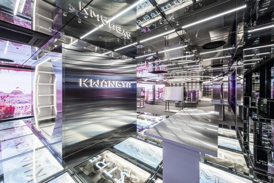 SM KwangYa@Seoul概念店，满满的科技感 - 米尚丽零售设计网 MISUNLY- 美好品牌店铺空间发现者-16