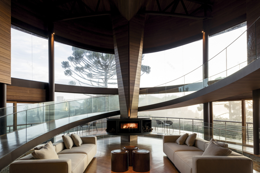 融合自然的山间别墅-23