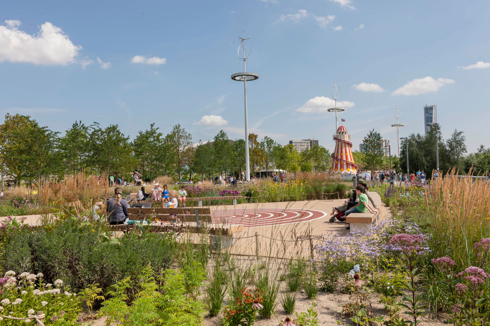 英国伊丽莎白奥林匹克公园南公园广场-8