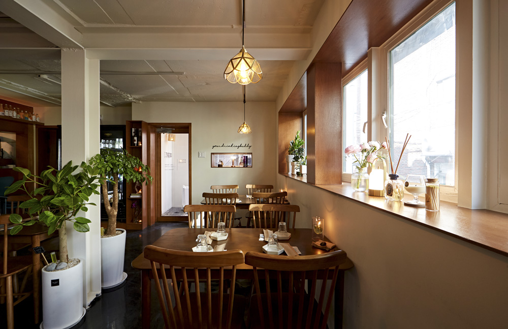 韩式美食空间 | 16 坪木质自然风室内设计-7