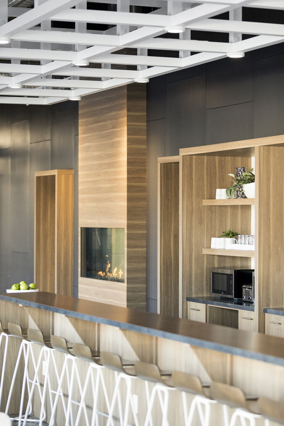 融入 HVAC 背景的活力办公空间-18