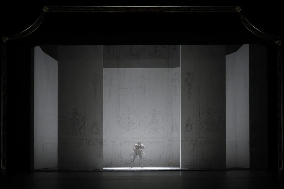 舞台魔法师 | 塞巴斯蒂安·汉纳克的震撼空间美学-29