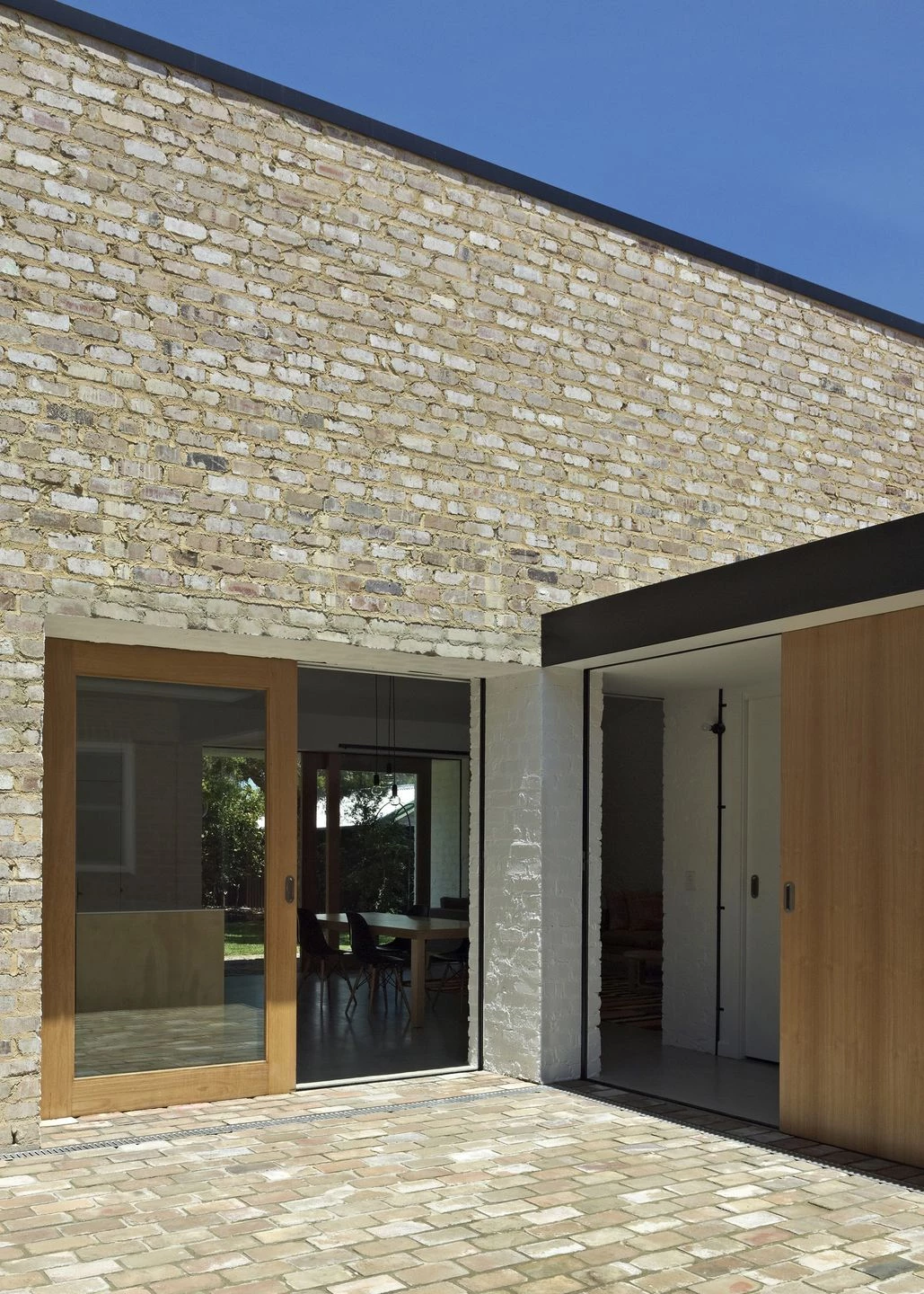 悉尼郊区绿意中的“假期氛围”住宅-16