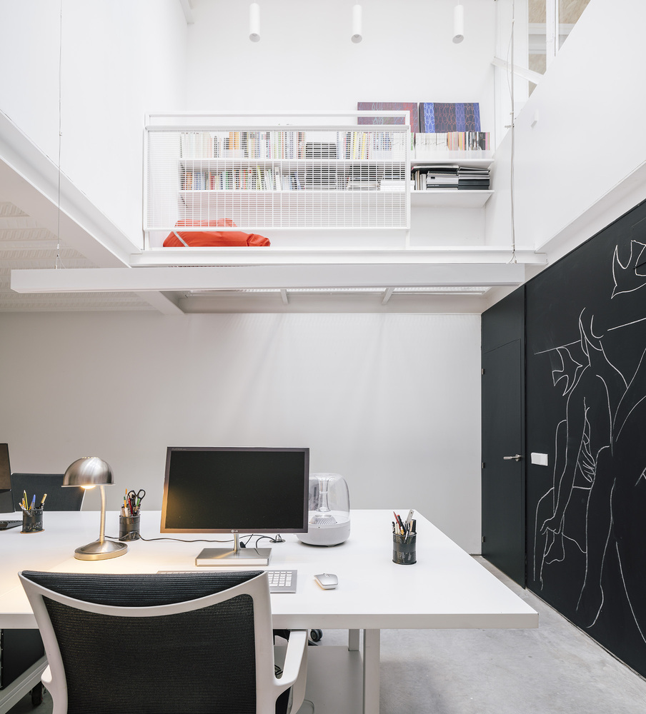 西班牙废弃仓库变身创意办公区丨RuizEsquíroz-34