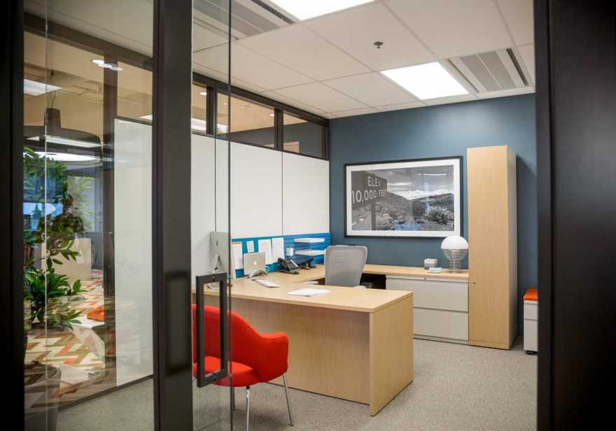 办公室 · 埃琳娜·德尔·布基亚设计-38