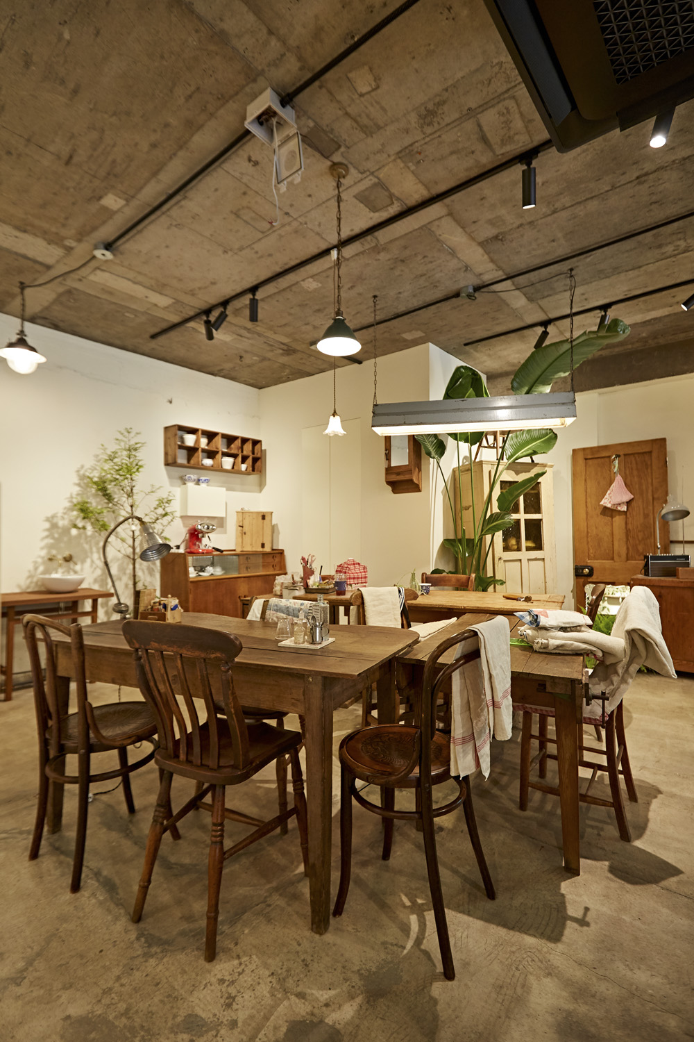 30 平米韩式小清新店铺设计-12