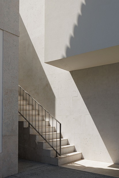 葡萄牙蒙特拉瓦尔某建筑翻新项目丨Esquissos建筑事务所-10