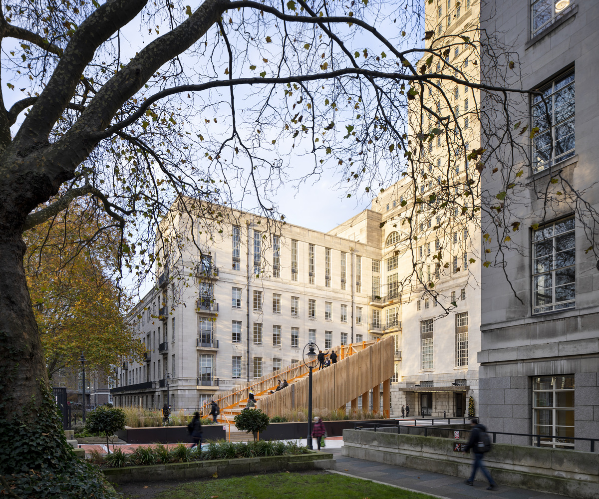 伦敦大学“Senate House Steps”社交空间丨英国伦敦丨BDP-5