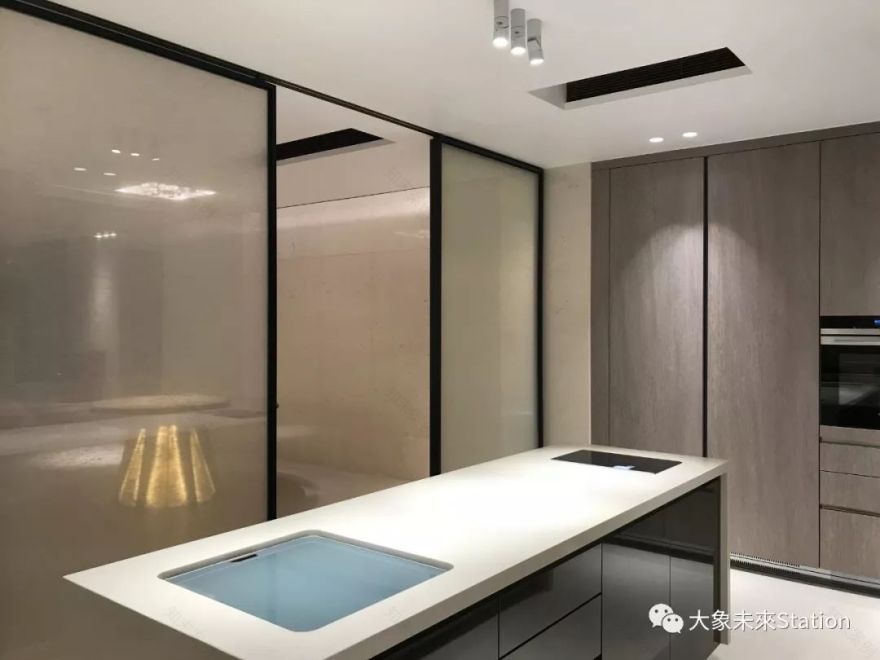 珠江畔的天誉半岛杨宅,融入 270 度江景的现代设计-89