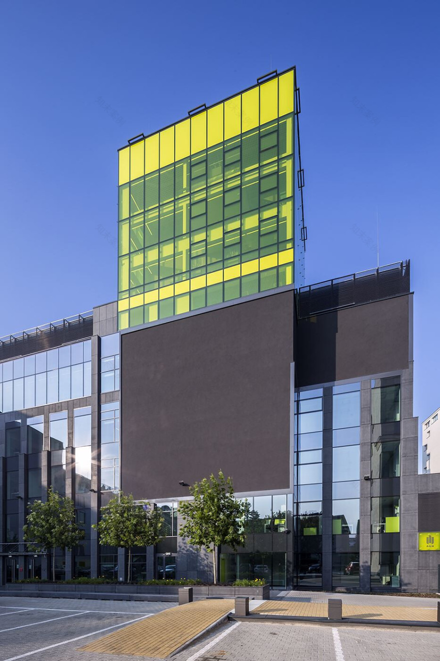 波兰 AGH 科技大学现代室内设计案例解析-25