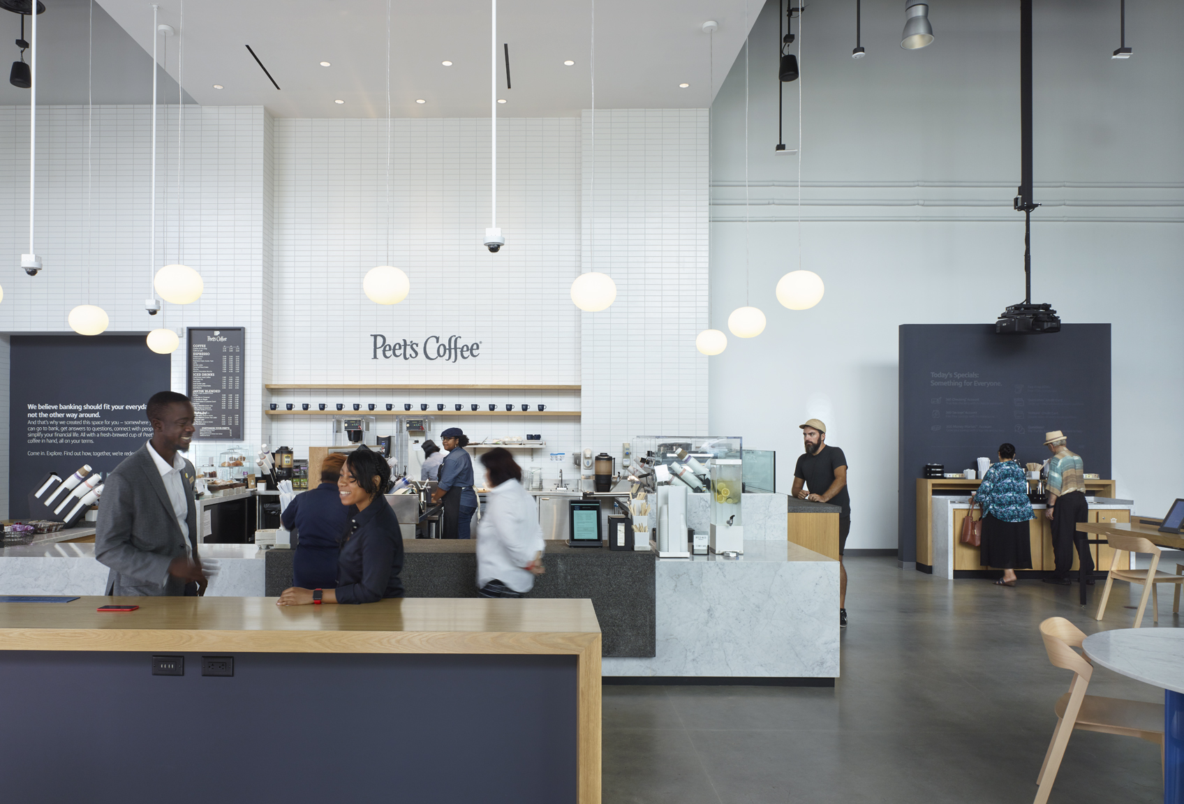 第一资本银行和咖啡馆-21