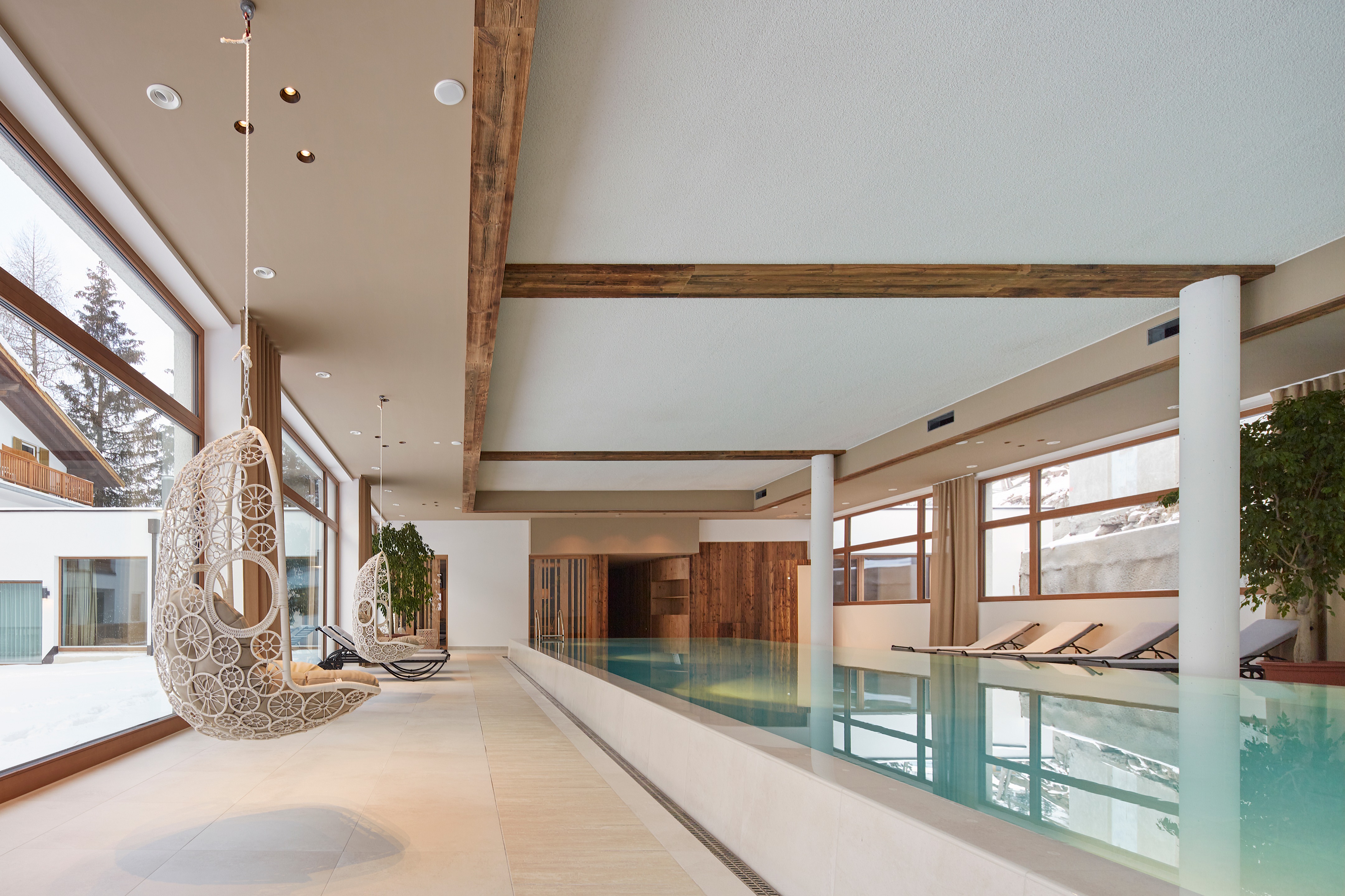 晶莹剔透的水疗酒店 | 泳池、桑拿、放松空间-2